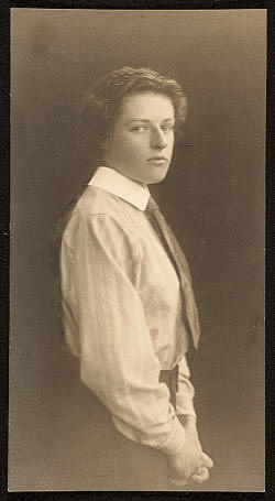 https://upload.wikimedia.org/wikipedia/en/e/e6/Grace_Mott_Johnson.jpg