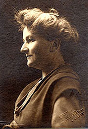 Gabrielle Duchêne.jpg