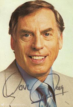  Larry Grayson