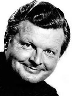 Benny Hill Smiling.jpg