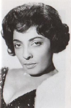 Carmen McRae (1920-1994) •